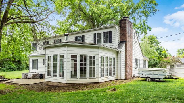 151 Pine Village Drive, Granville, OH 43023