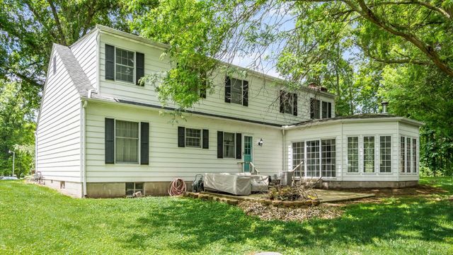 151 Pine Village Drive, Granville, OH 43023