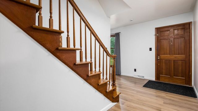 151 Pine Village Drive, Granville, OH 43023