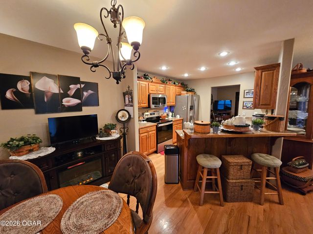 206 Prairie Lane, Monett, MO 65708