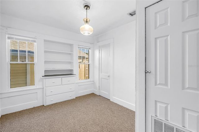 1012 GRANVILLE COURT N, St Petersburg, FL 33701