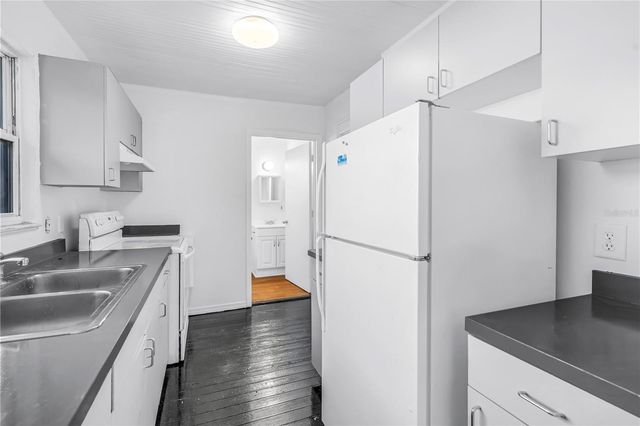 1012 GRANVILLE COURT N, St Petersburg, FL 33701