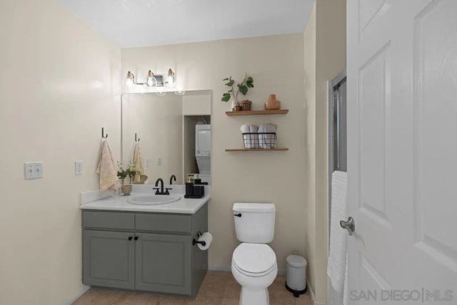 1970 Columbia St 513, San Diego, CA 92101