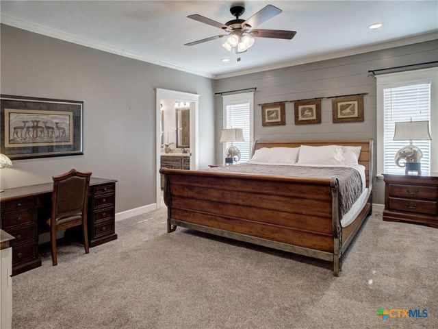 205 S Avenue D, Shiner, TX 77984