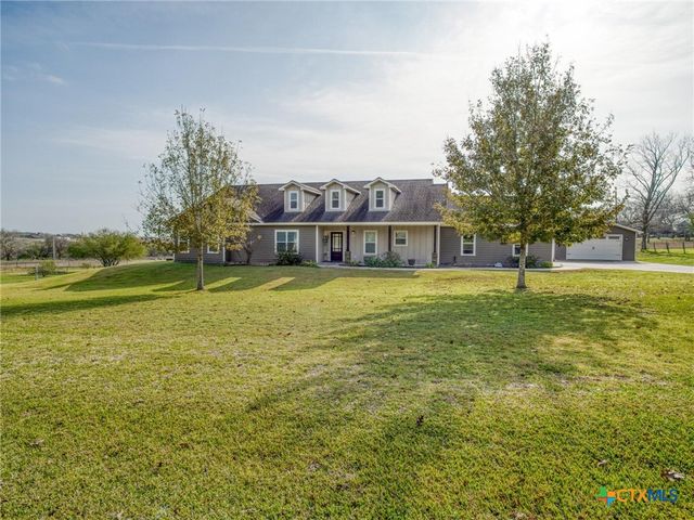 205 S Avenue D, Shiner, TX 77984