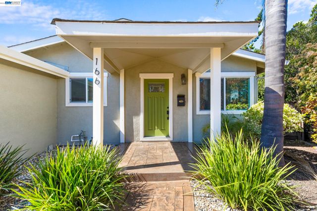 166 San Joaquin Court, Bay Point, CA 94565