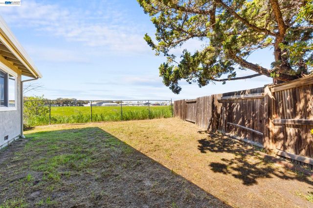 166 San Joaquin Court, Bay Point, CA 94565