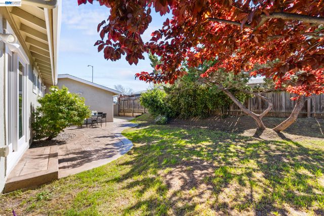 166 San Joaquin Court, Bay Point, CA 94565