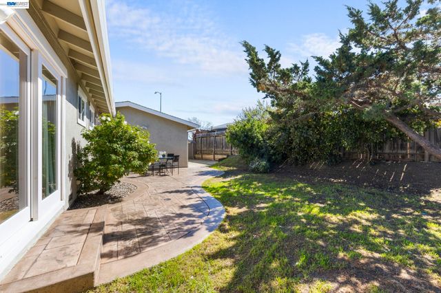 166 San Joaquin Court, Bay Point, CA 94565