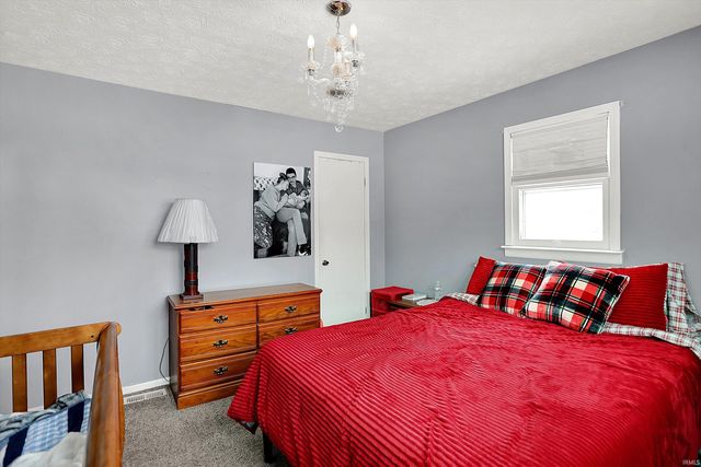 956 W 1085 N, Fountaintown, IN 46130