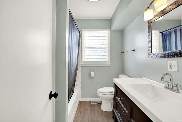 956 W 1085 N, Fountaintown, IN 46130