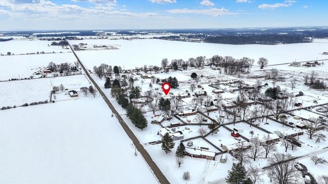 956 W 1085 N, Fountaintown, IN 46130