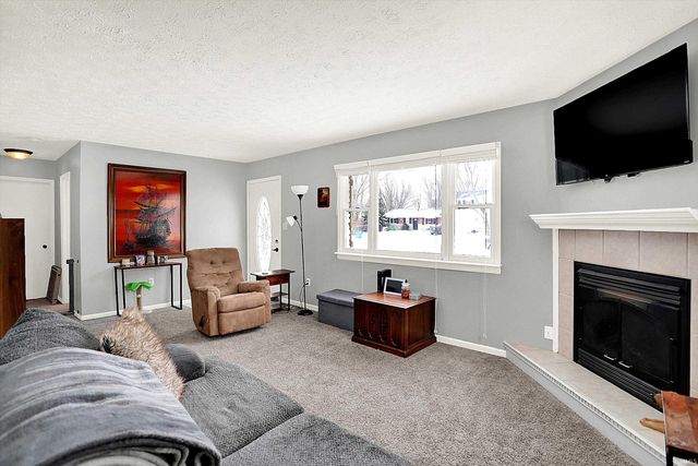 956 W 1085 N, Fountaintown, IN 46130