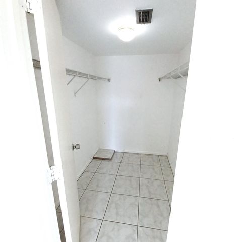 7221 Golf Colony Court 102, Lake Worth, FL 33467