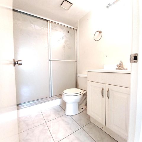 7221 Golf Colony Court 102, Lake Worth, FL 33467