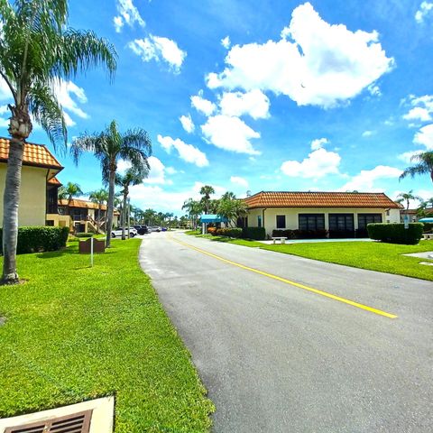 7221 Golf Colony Court 102, Lake Worth, FL 33467