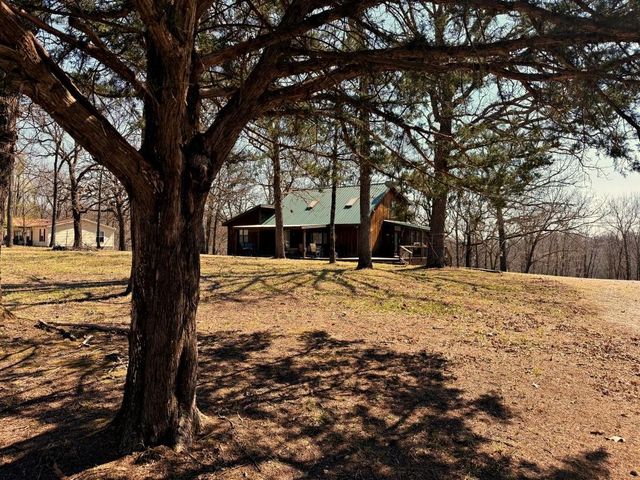 29553 Paradise Drive, Warsaw, MO 65355