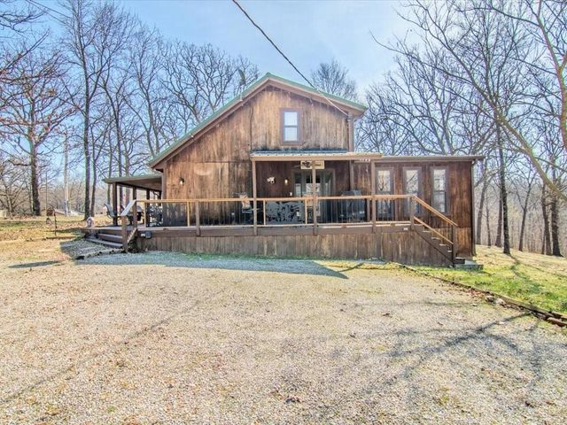 29553 Paradise Drive, Warsaw, MO 65355