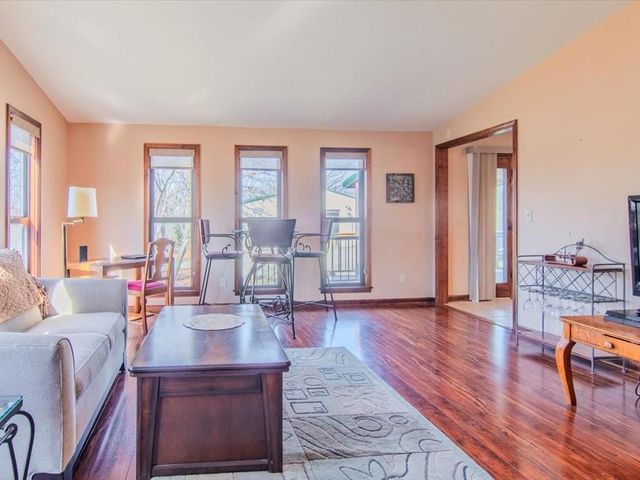 29553 Paradise Drive, Warsaw, MO 65355