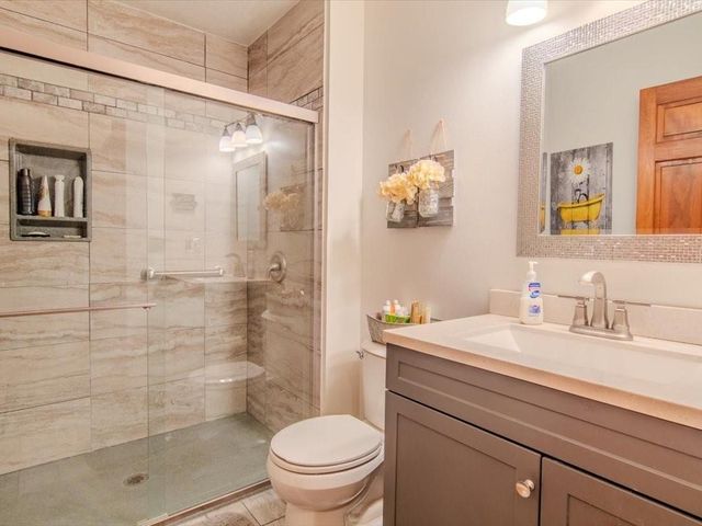 29553 Paradise Drive, Warsaw, MO 65355