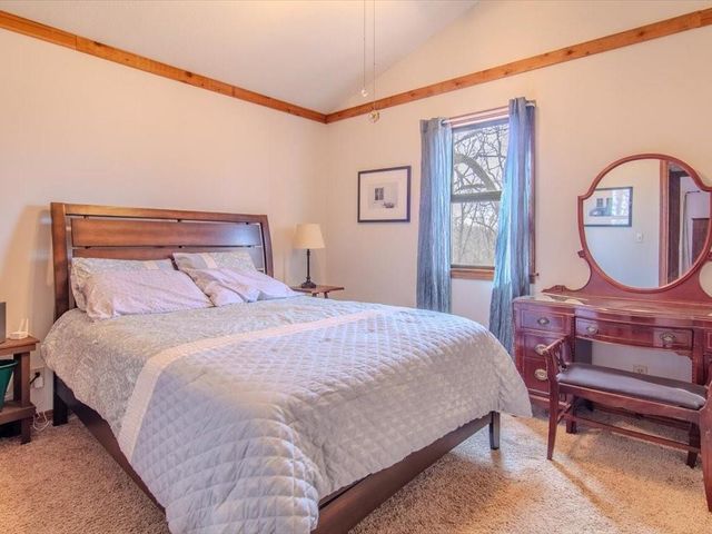 29553 Paradise Drive, Warsaw, MO 65355