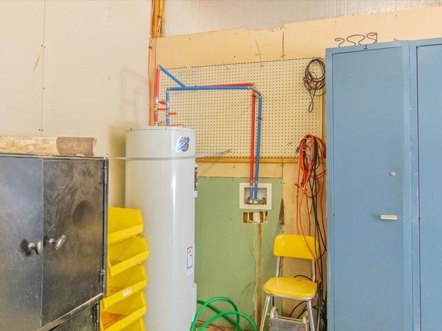 29553 Paradise Drive, Warsaw, MO 65355