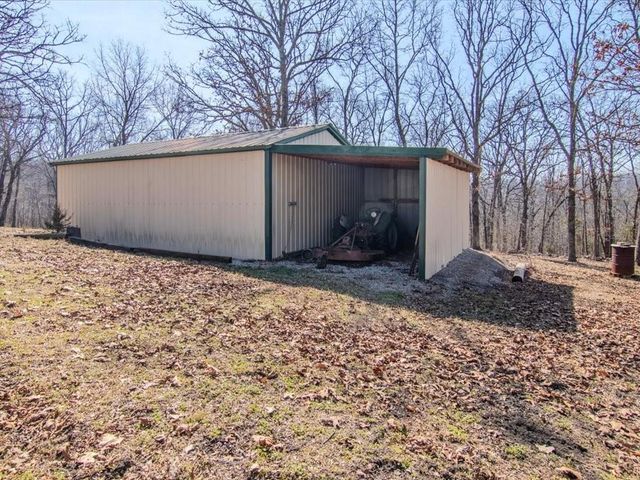 29553 Paradise Drive, Warsaw, MO 65355
