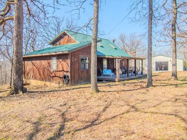 29553 Paradise Drive, Warsaw, MO 65355