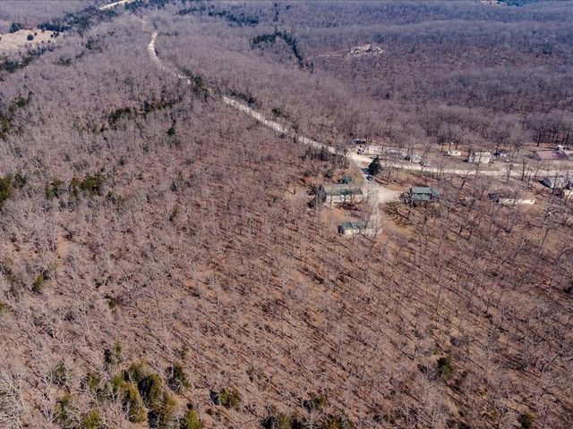 29553 Paradise Drive, Warsaw, MO 65355