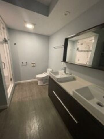 57 Broadlawn Park 16, Boston, MA 02467