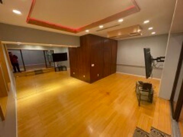 57 Broadlawn Park 16, Boston, MA 02467