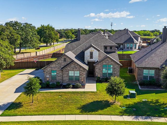 1905 Silver Falls Drive, Burleson, TX 76028
