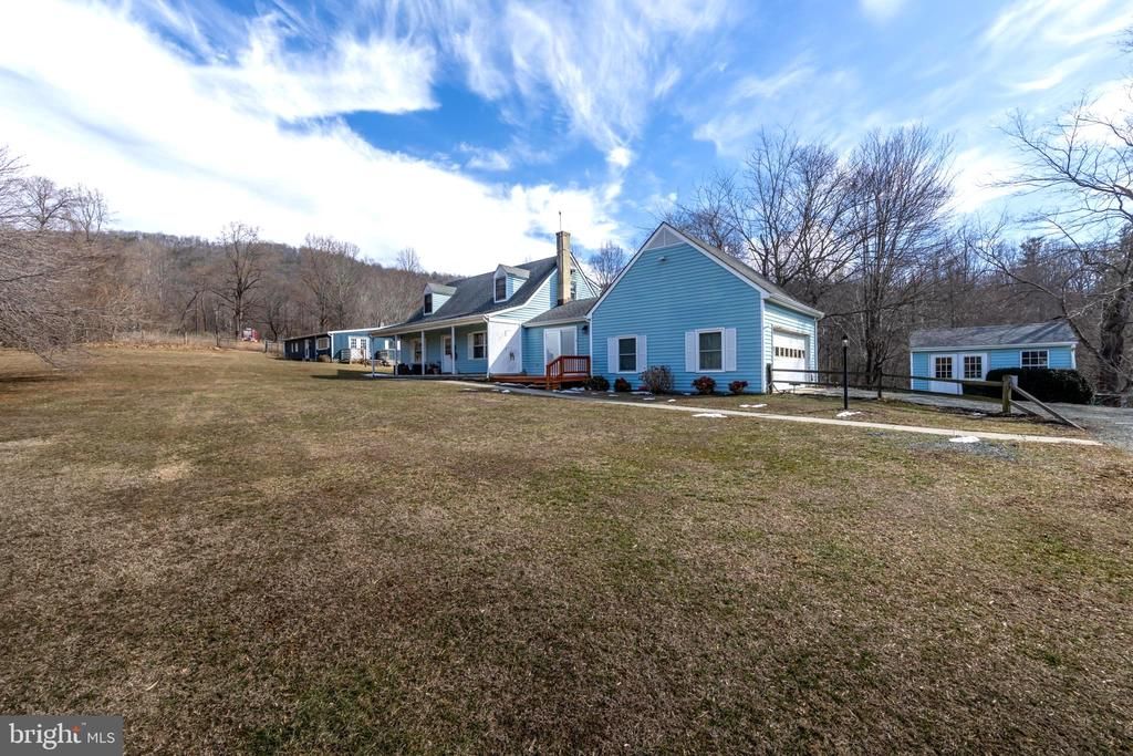 165 BROKENBACK MOUNTAIN RD, Free Union, VA 22940