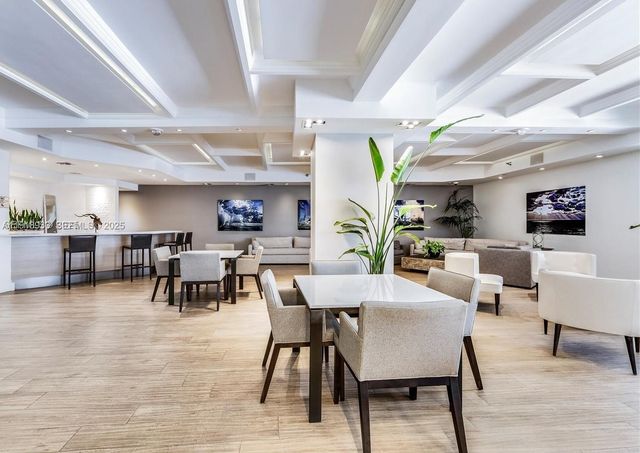 100 Lincoln Road 1027, Miami Beach, FL 33139