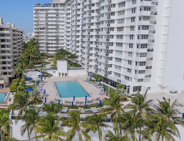 100 Lincoln Road 1027, Miami Beach, FL 33139