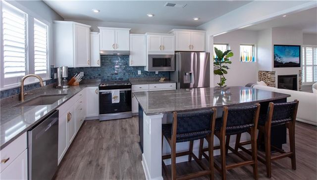 5687 Villa Crest Drive, Hoschton, GA 30548