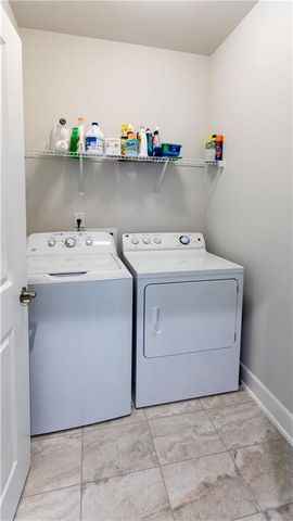 5687 Villa Crest Drive, Hoschton, GA 30548