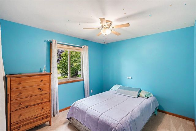 8249 Kimble Drive, Pinckney, MI 48169