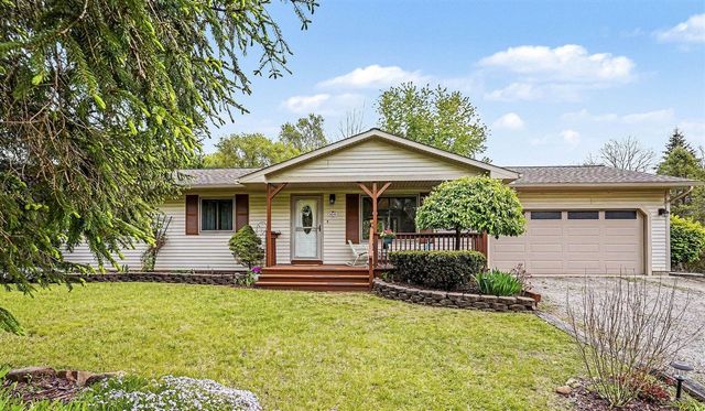 8249 Kimble Drive, Pinckney, MI 48169