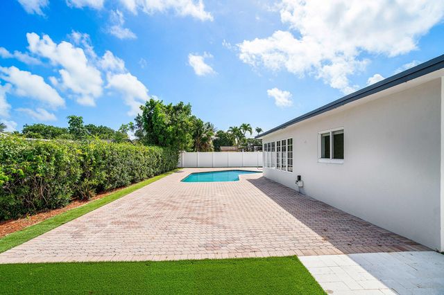1531 NW 4th Street, Boca Raton, FL 33486