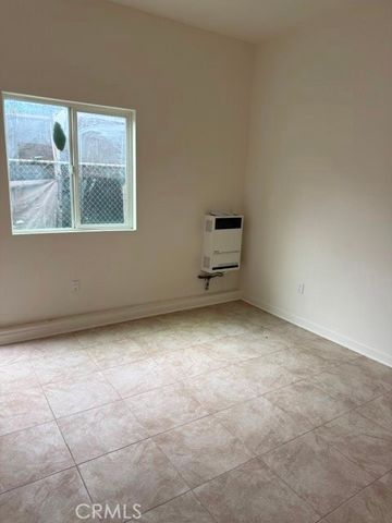 300 E 42nd Place, Los Angeles, CA 90011