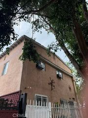 300 E 42nd Place, Los Angeles, CA 90011