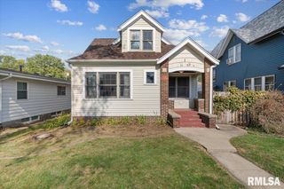 2421 15TH Avenue, Moline, IL 61265