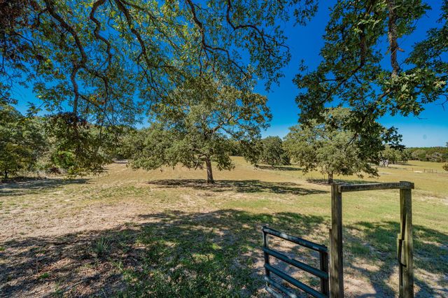 12126 Fm 59, Athens, TX 75751