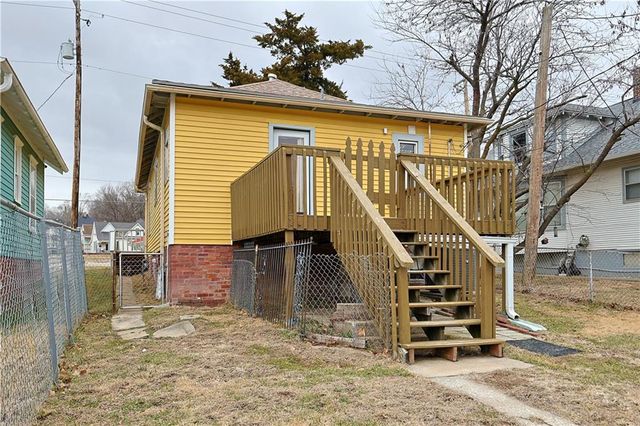 3133 Saint Joseph Avenue, St Joseph, MO 64505