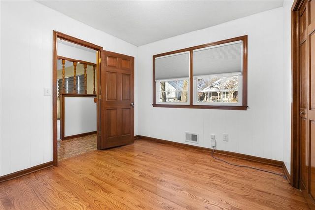 1300 NW 5th Street Terrace, Blue Springs, MO 64014