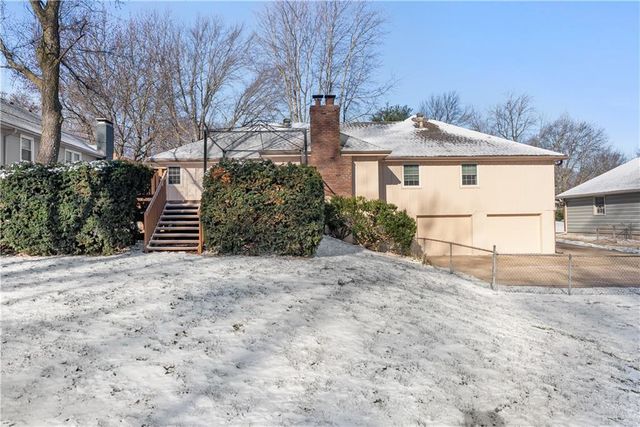 1300 NW 5th Street Terrace, Blue Springs, MO 64014