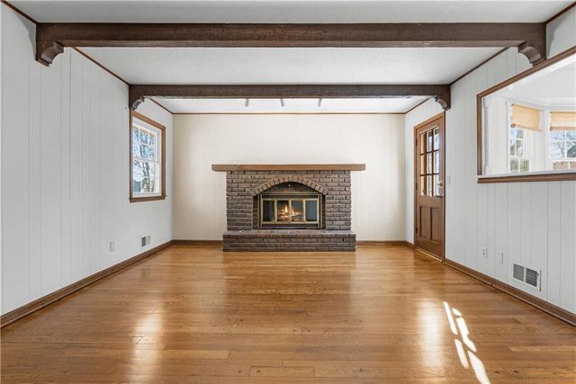 1300 NW 5th Street Terrace, Blue Springs, MO 64014