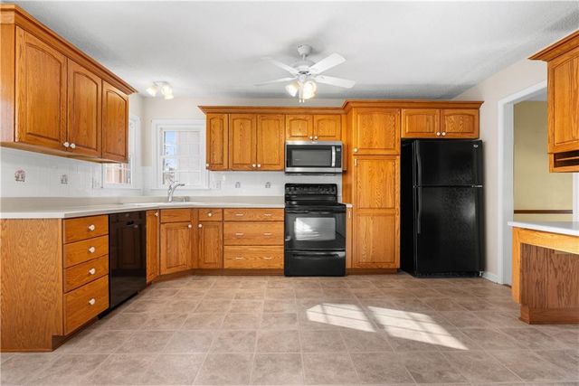 1300 NW 5th Street Terrace, Blue Springs, MO 64014