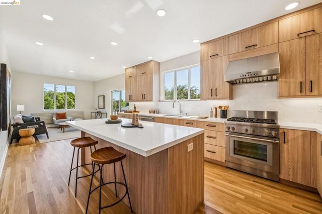 1616 Francisco Street, Berkeley, CA 94703